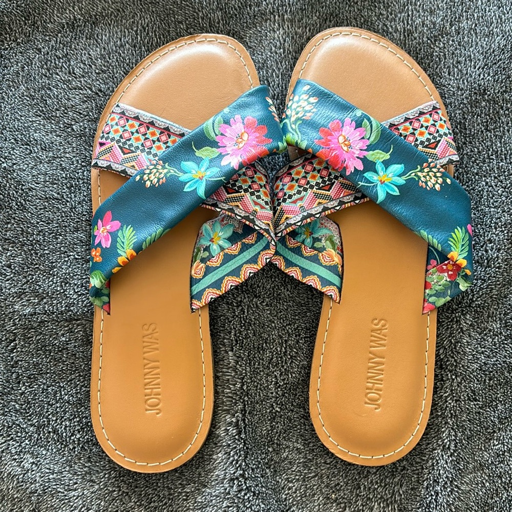 Johnny Was BRAND NEW Sonoma Cross Sandal Sz 8